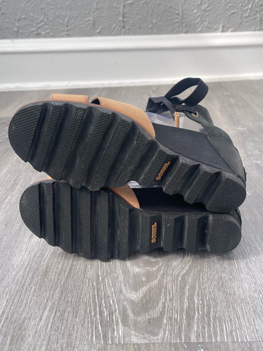 Sorel Joanie Wrap Wedge Leather Sandals Size 9.5 - Picture 5 of 5